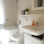 דירה Cosy Studio, Sunny Balcony In It-district Neustadt *