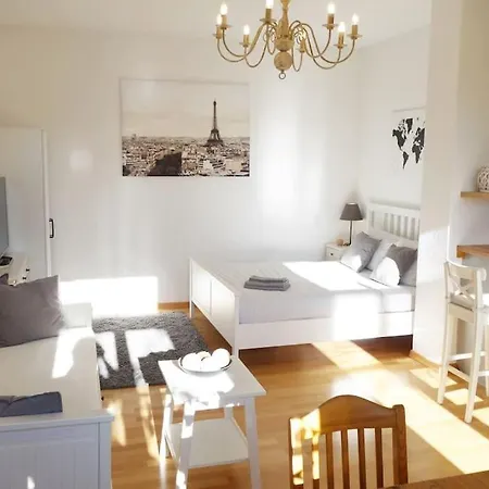 Cosy Studio, Sunny Balcony In It-district Neustadt Dresden